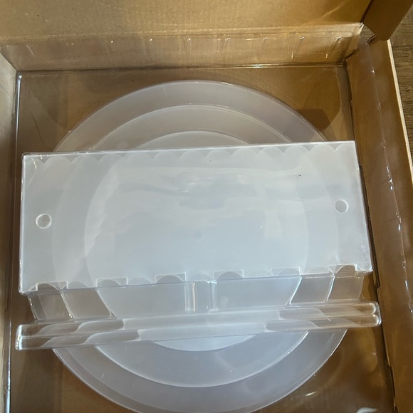 Acrylic Cake Discs Set - Picture 3 of 4